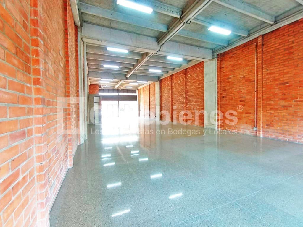 Local en arriendo – Guayabal, Medellín foto 2