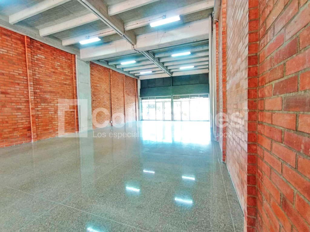 Local en arriendo – Guayabal, Medellín foto 3