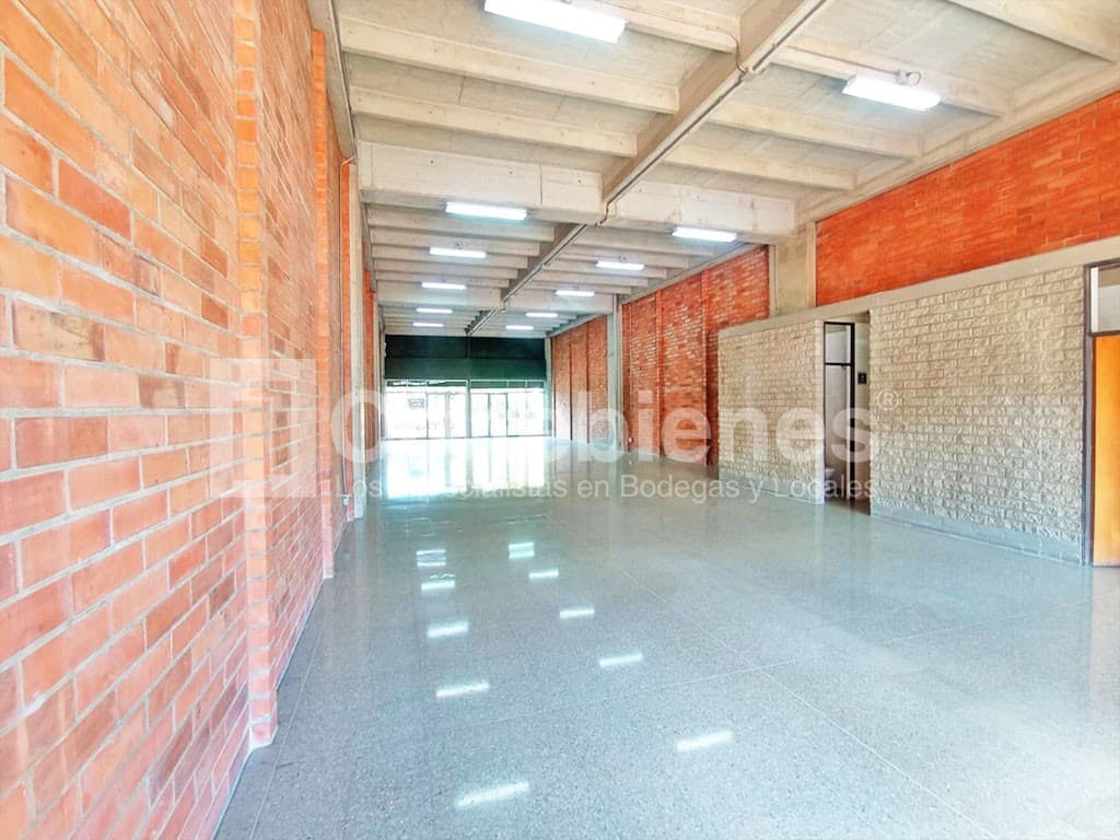 Local en arriendo – Guayabal, Medellín foto 4