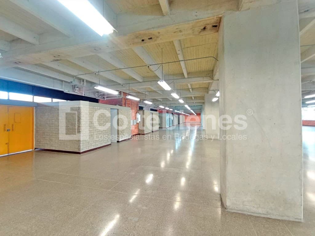 Local en arriendo – Guayabal, Medellín foto 2