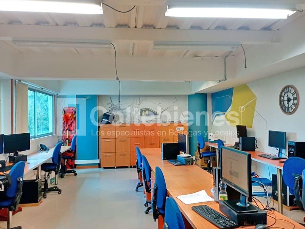 Oficina en arriendo – Las Lomitas, Sabaneta foto 2