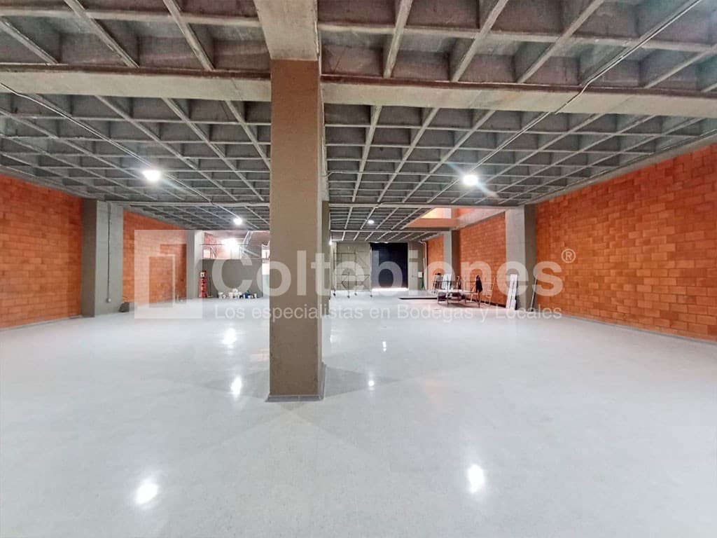 Bodega en arriendo – Perpetuo Socorro, Medellín foto 4