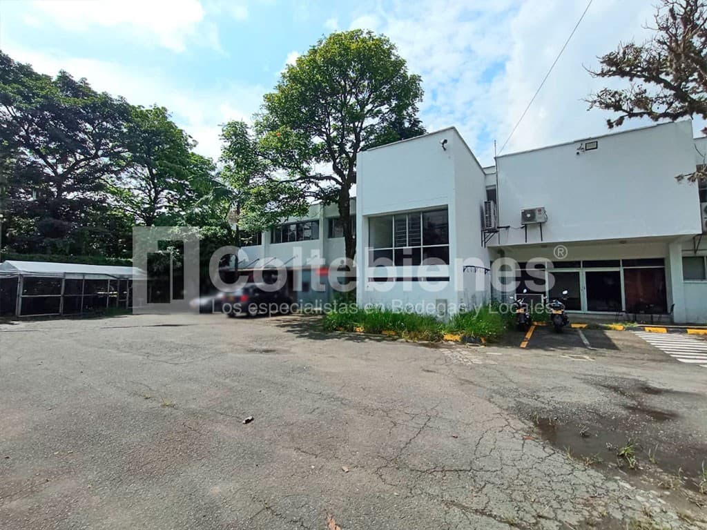 Bodega en venta – La Santa Cruz, Itagüí foto 2
