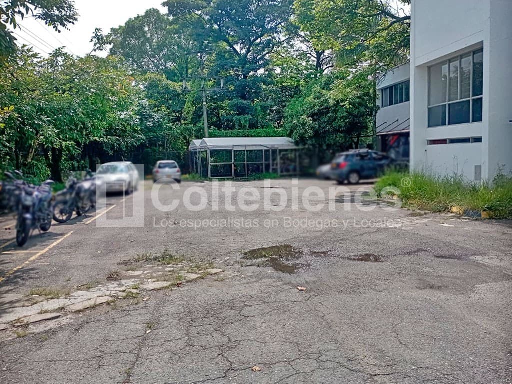 Bodega en venta – La Santa Cruz, Itagüí foto 3