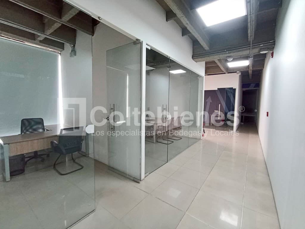 Oficina en arriendo/venta – San Jose, Itagüí foto 3