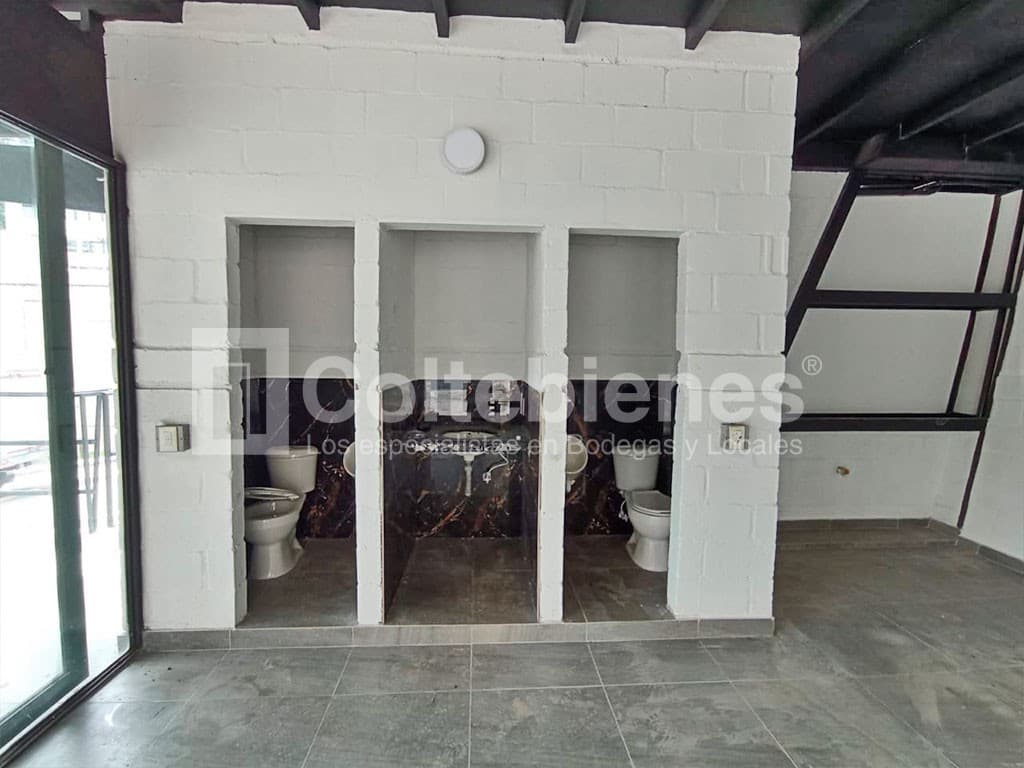 Local en arriendo/venta – Caldas foto 4