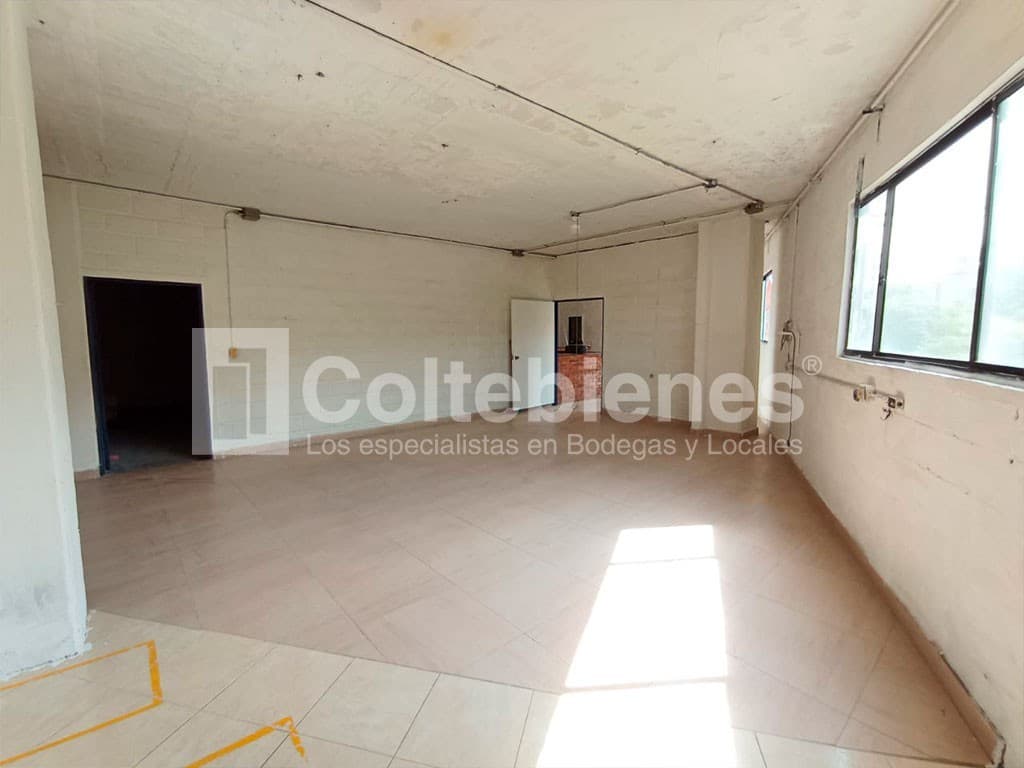 Bodega en arriendo – Trinidad, Medellín foto 4