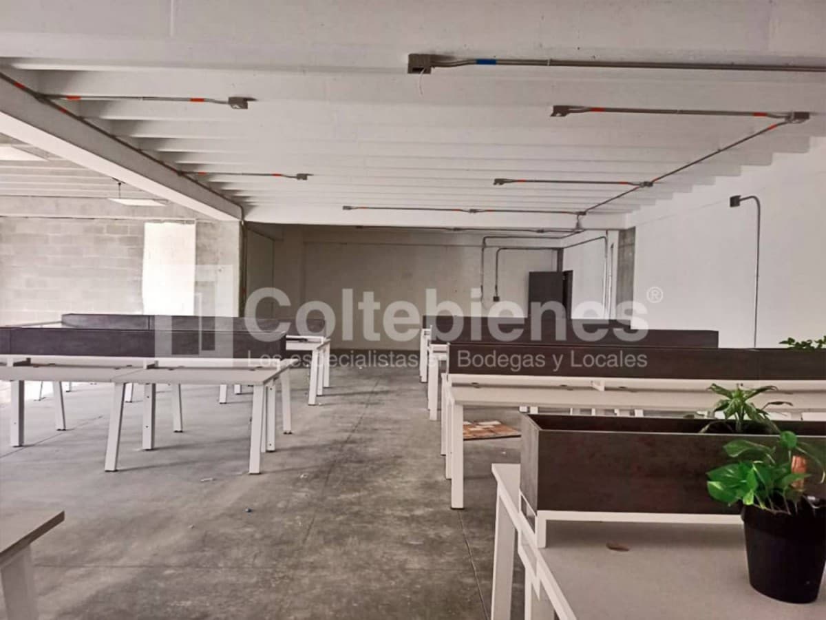 Local en arriendo – Barrio Colombia, Medellín foto 2