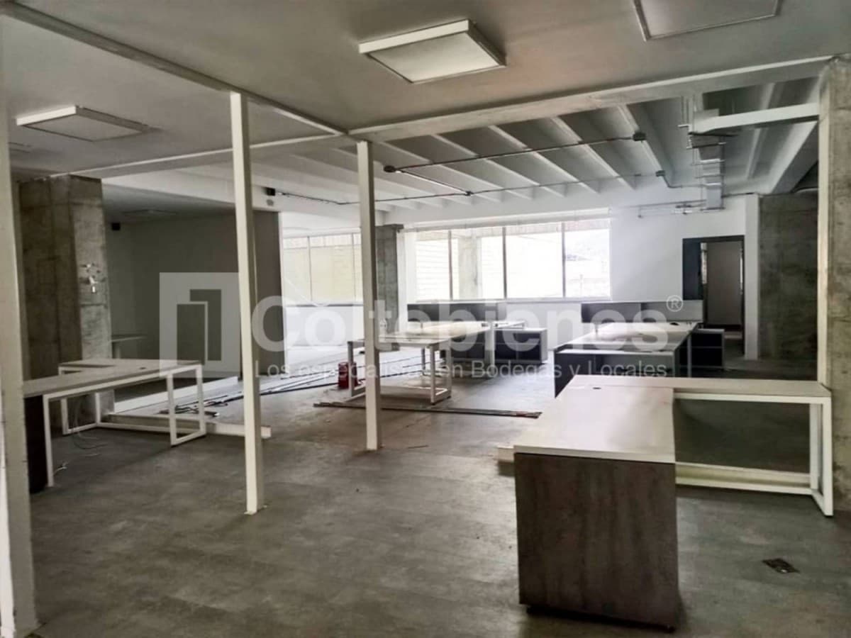 Local en arriendo – Barrio Colombia, Medellín foto 3