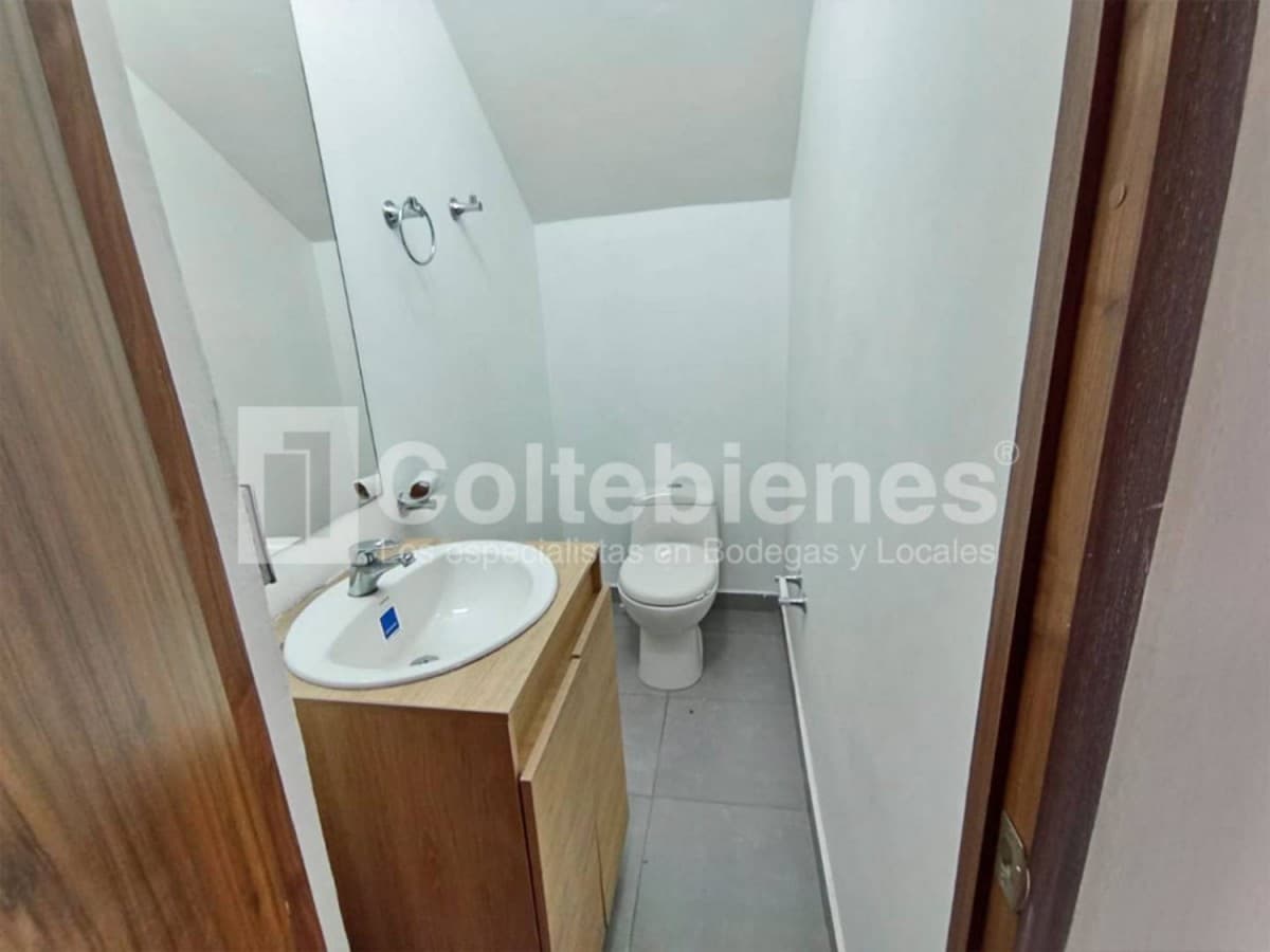 Edificio en arriendo – Cristo Rey, Medellín foto 3