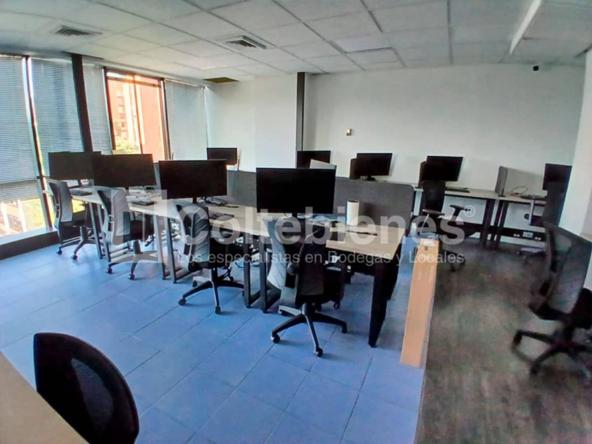 Oficina en venta – Poblado, Medellín foto 3