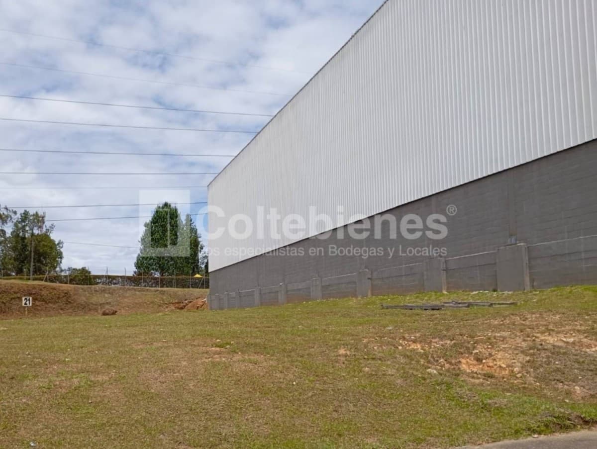 Lote en arriendo/venta – Guarne foto 4