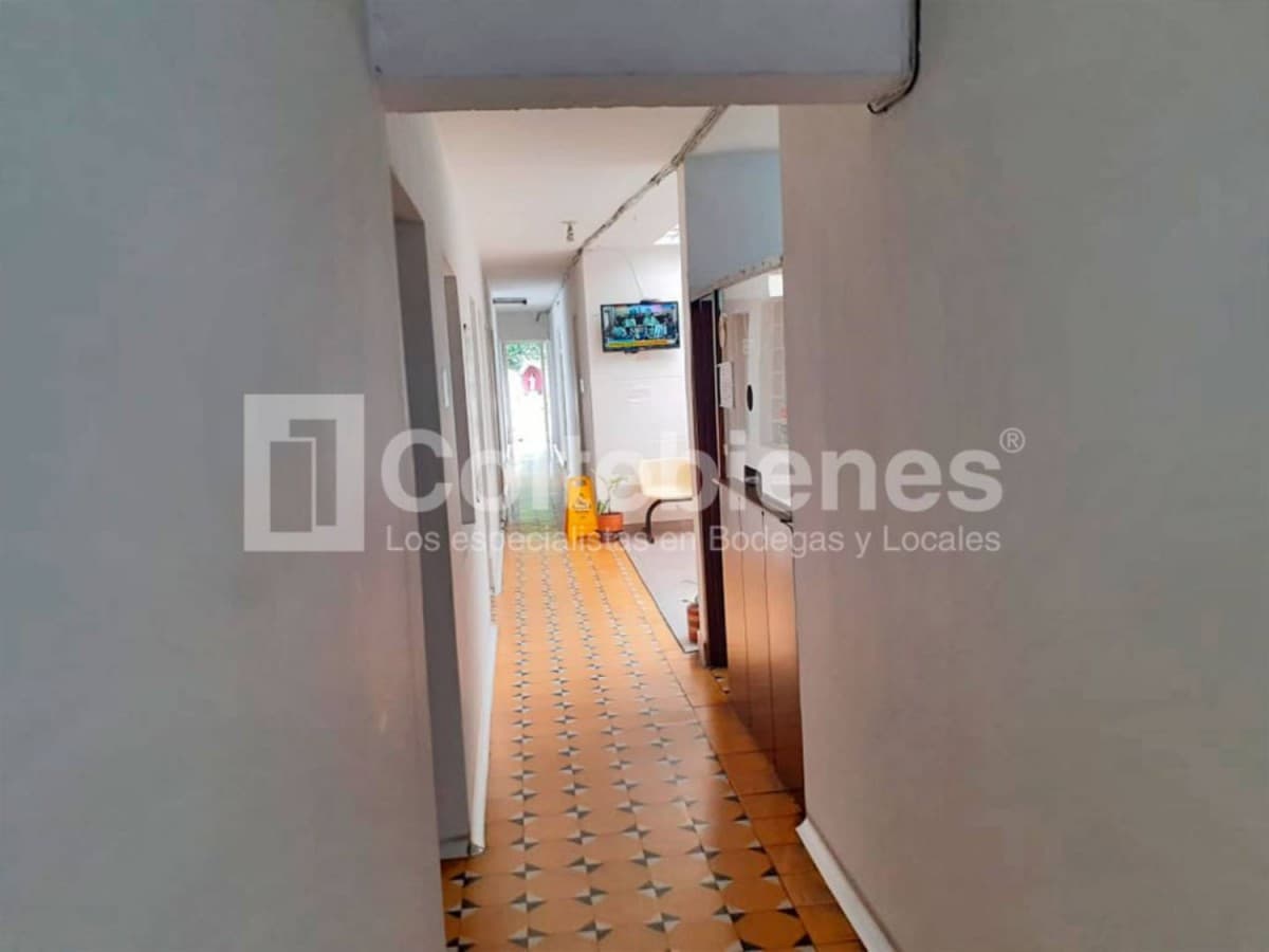 Casa Comercial en arriendo – Belen Parque, Medellín foto 2