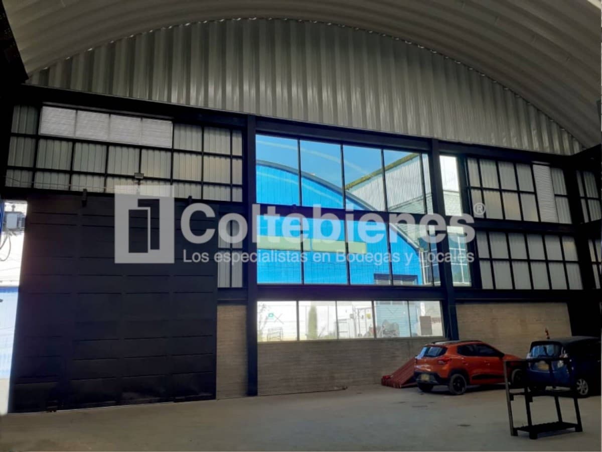 Bodega en arriendo/venta – Guarne foto 4