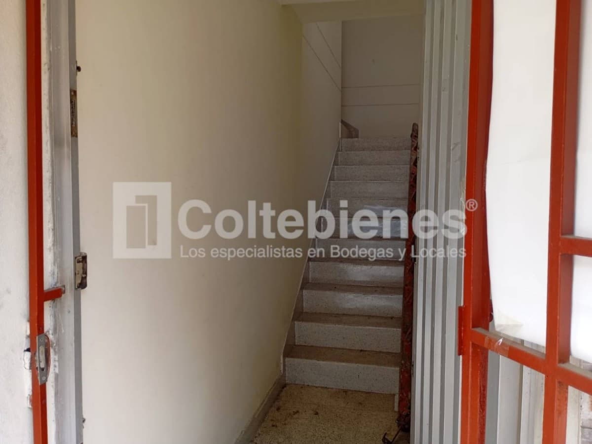 Casa Comercial en arriendo – Suramericana, Medellín foto 2