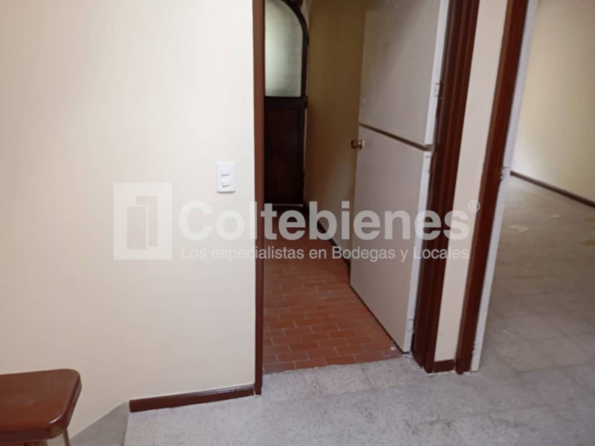 Casa Comercial en arriendo – Suramericana, Medellín foto 3
