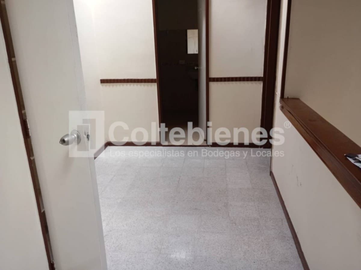 Casa Comercial en arriendo – Suramericana, Medellín foto 4