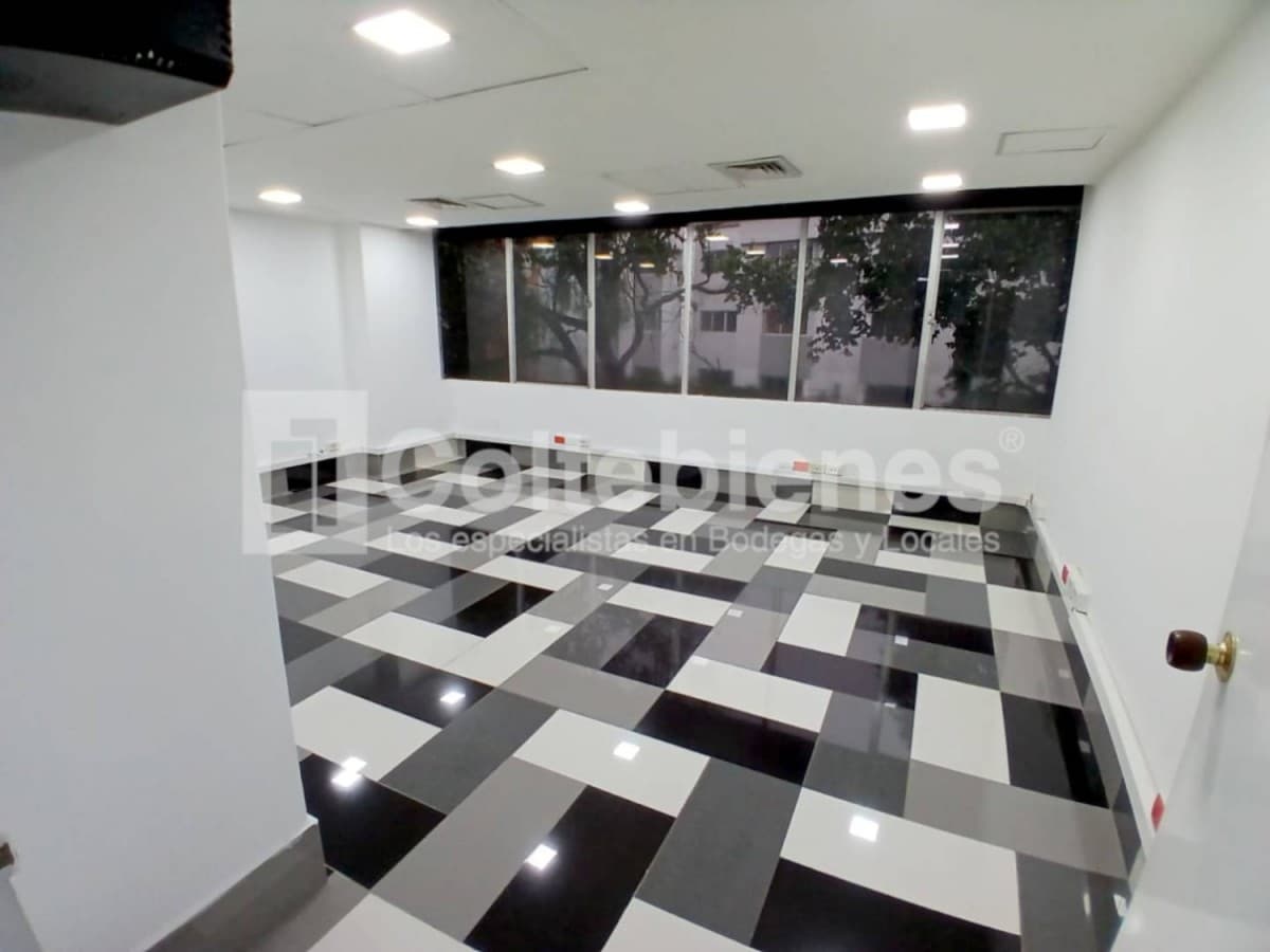 Oficina en arriendo – Santa María De Los Ángeles, Medellín foto 3