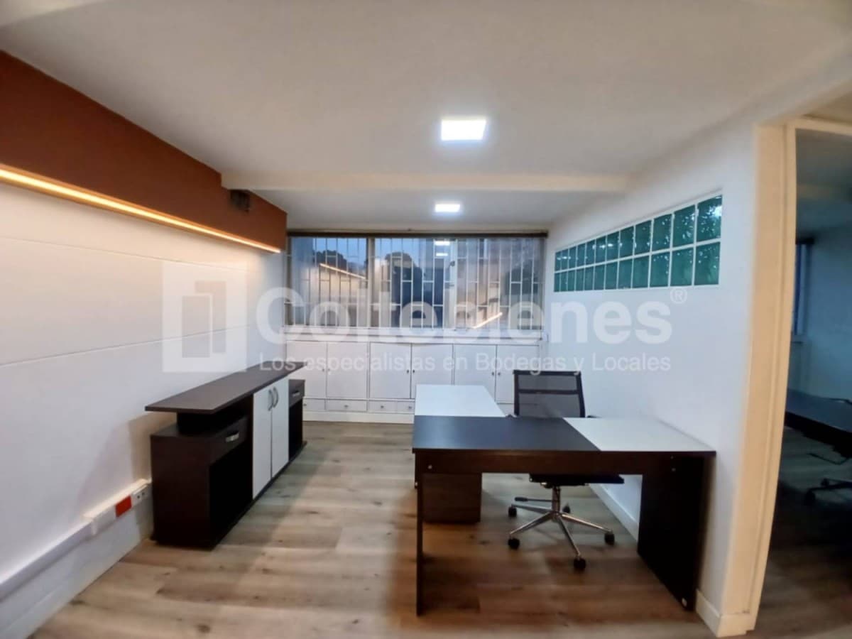Oficina en arriendo – Santa María De Los Ángeles, Medellín foto 3