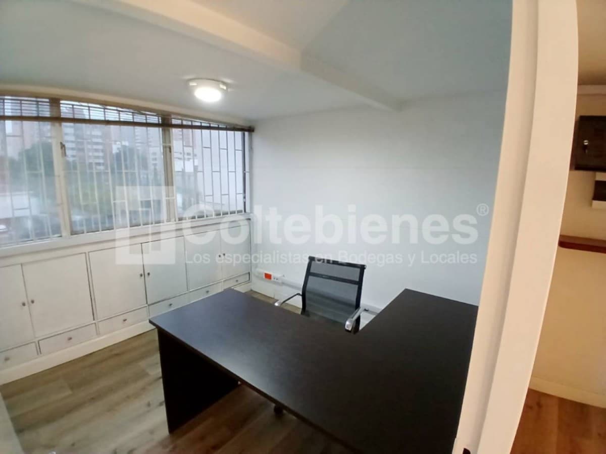 Oficina en arriendo – Santa María De Los Ángeles, Medellín foto 5