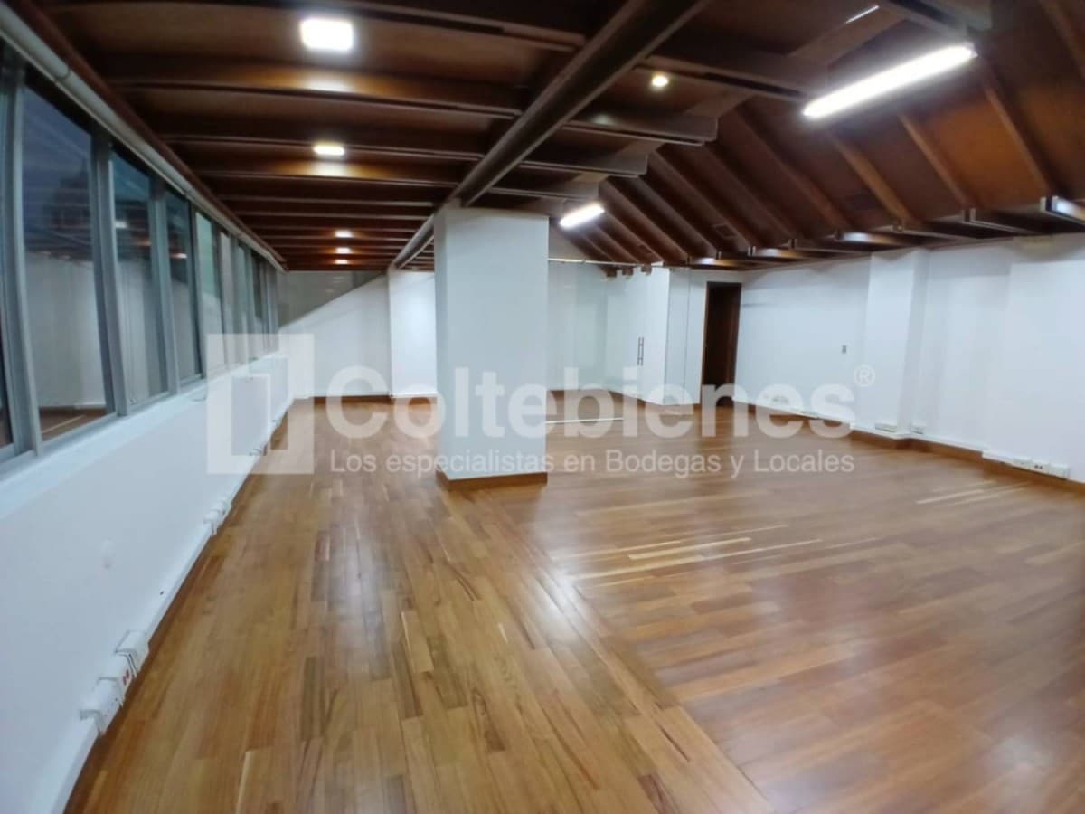 Oficina en arriendo – Poblado, Medellín