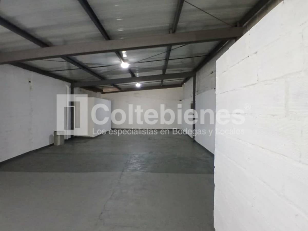 Bodega en arriendo/venta – Cristo Rey, Medellín foto 5