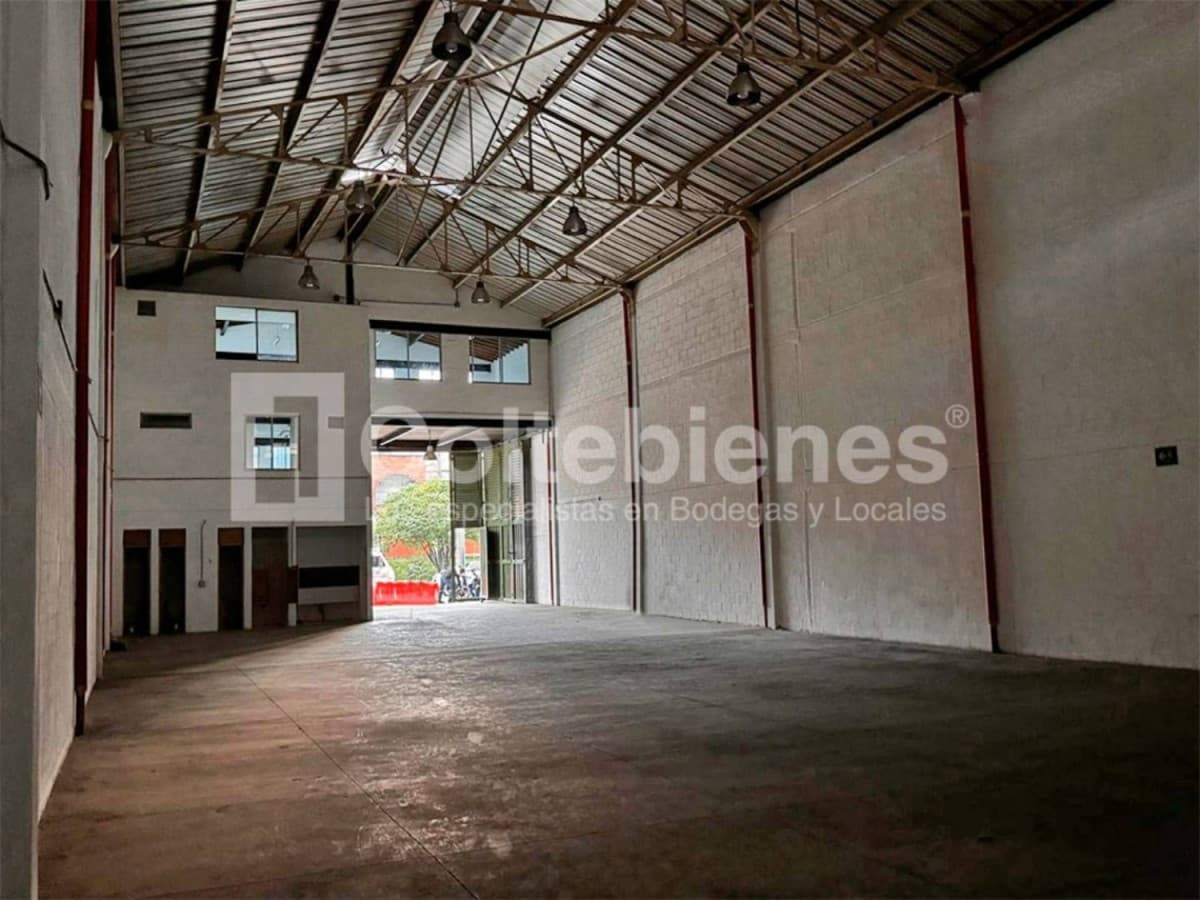 Bodega en arriendo – San Agustin, La Estrella