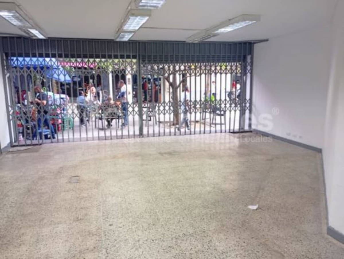 Local en arriendo – La Candelaria, Medellín foto 2