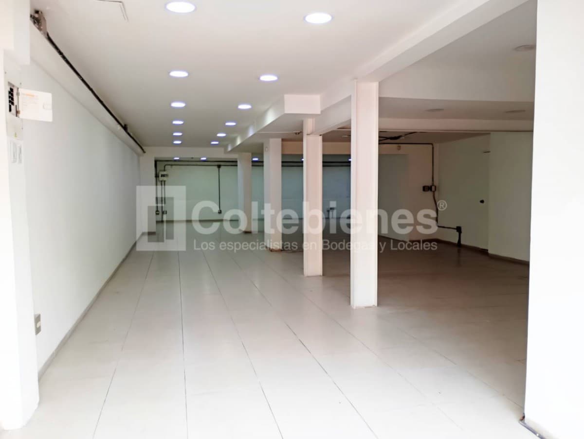 Local en arriendo – Poblado, Medellín foto 3
