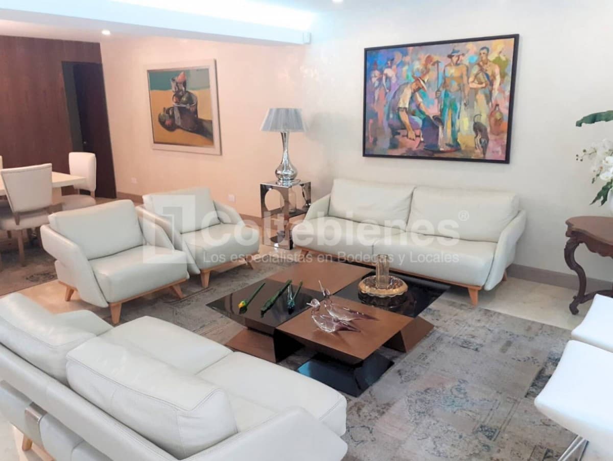 Casa en arriendo – Castropol, Medellín foto 5