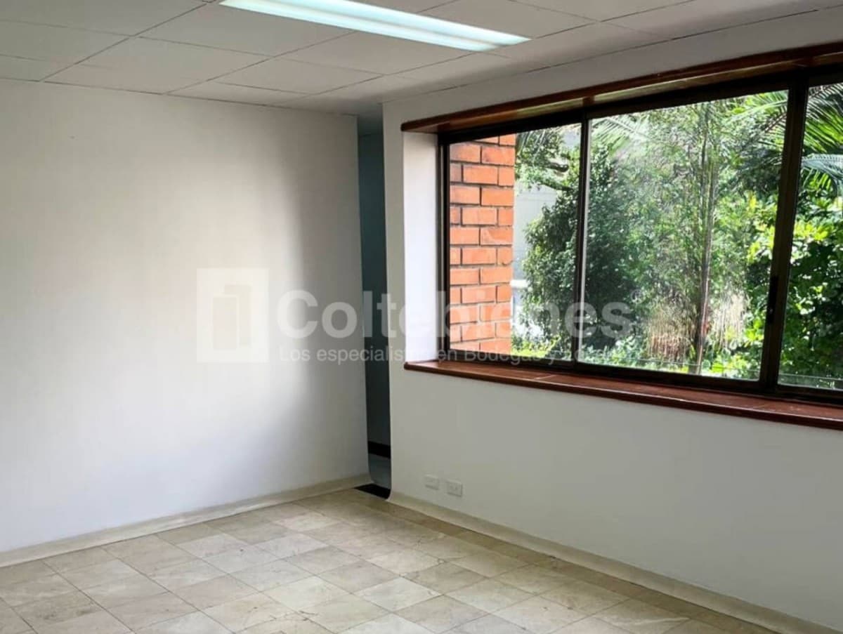 Oficina en arriendo – Conquistadores, Medellín foto 2