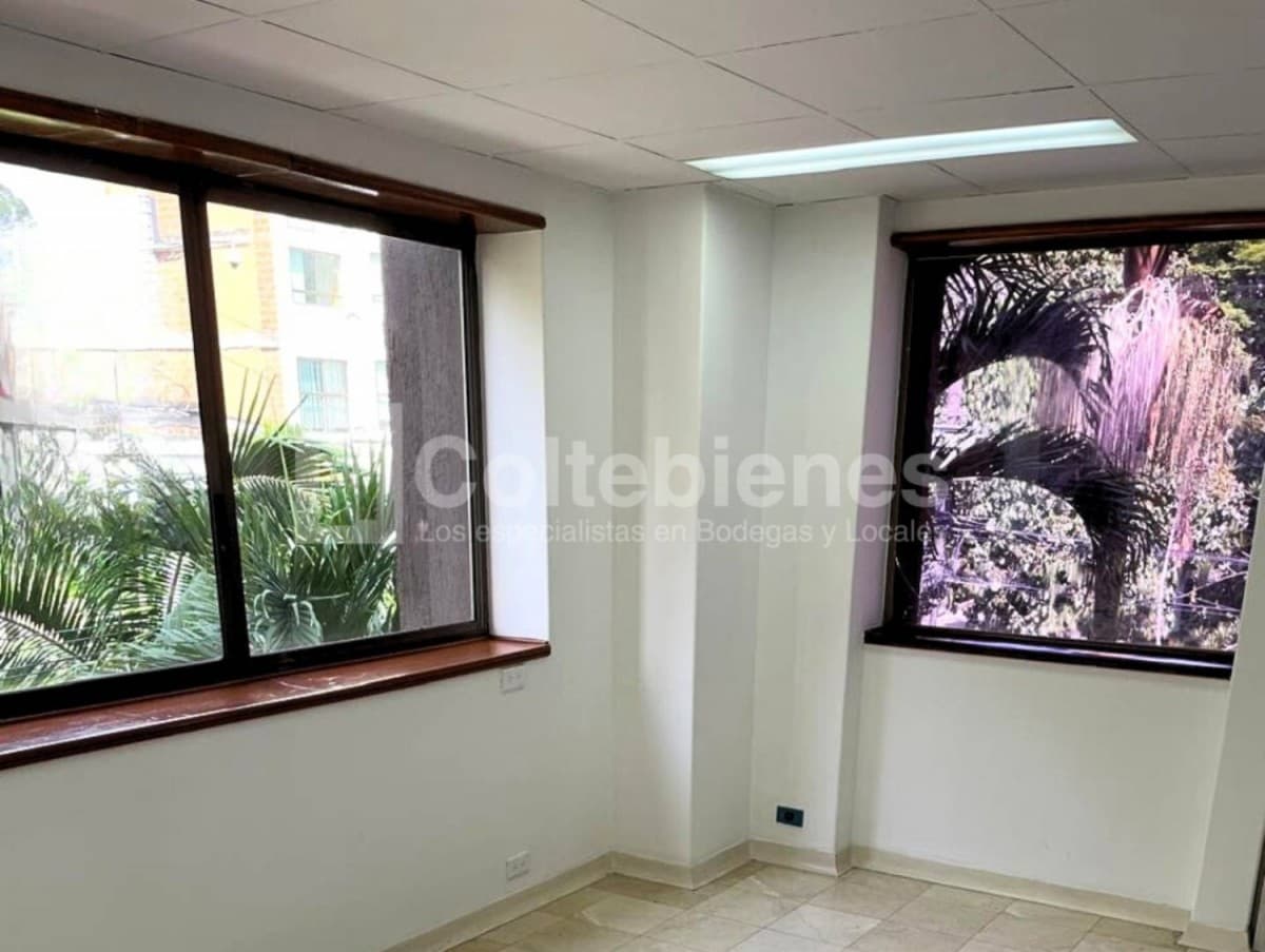 Oficina en arriendo – Conquistadores, Medellín foto 3