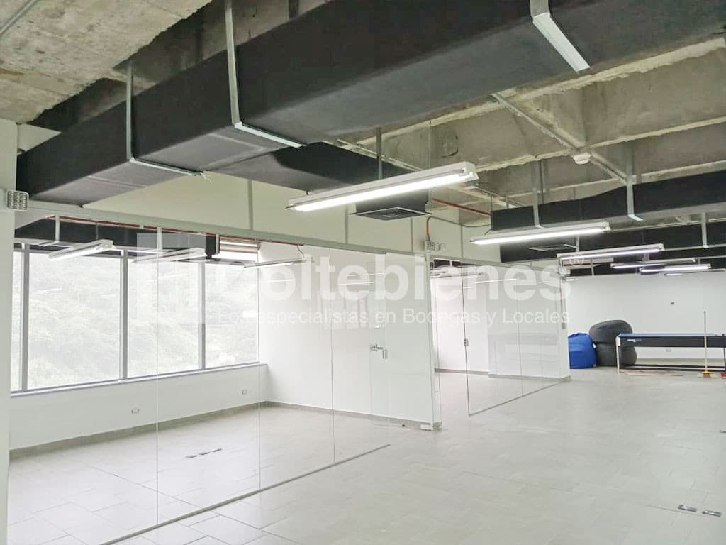 Oficina en venta – Altos Del Poblado, Medellín foto 4
