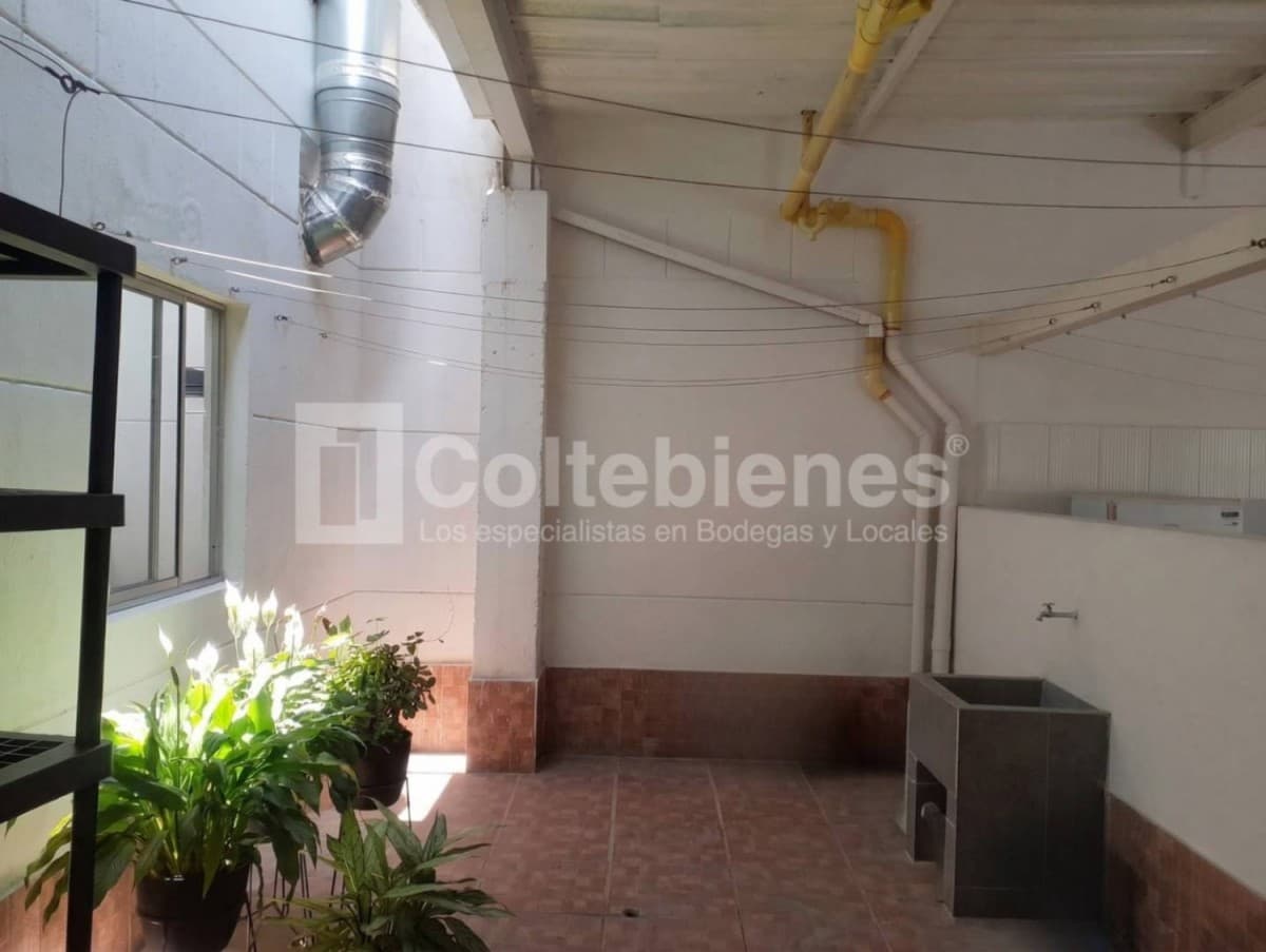 Edificio en arriendo – Laureles, Medellín foto 5