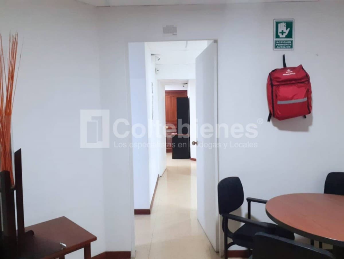 Oficina en arriendo – Aguacatala, Medellín