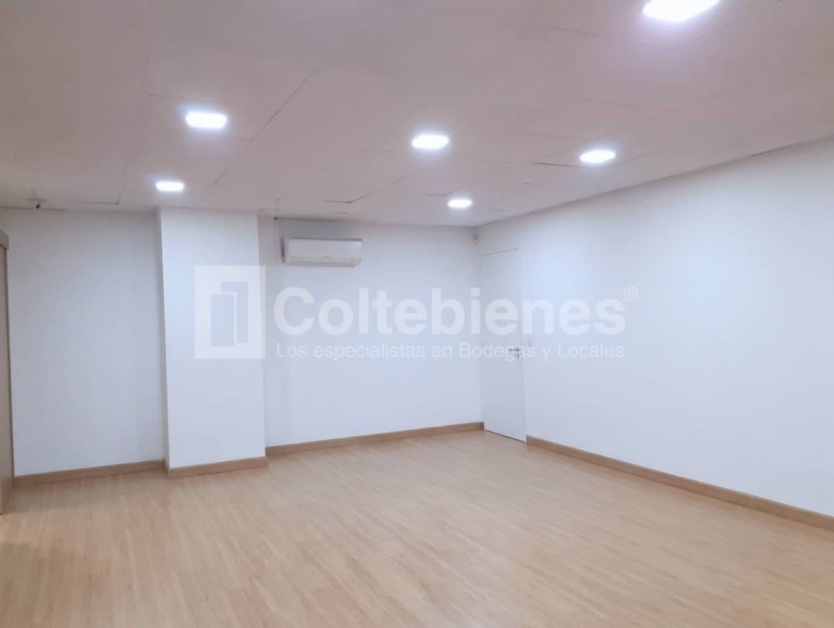 Oficina en arriendo – Aguacatala, Medellín foto 2