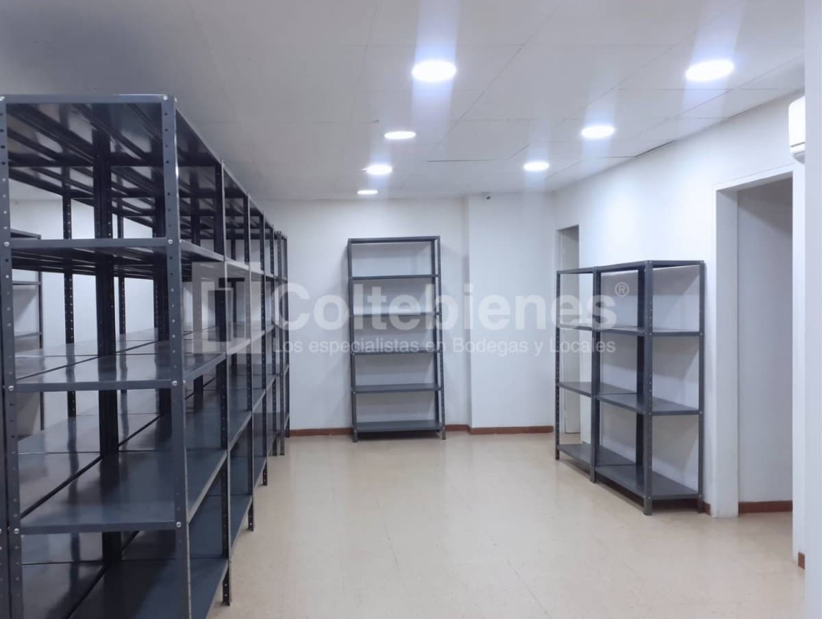 Oficina en arriendo – Aguacatala, Medellín foto 3