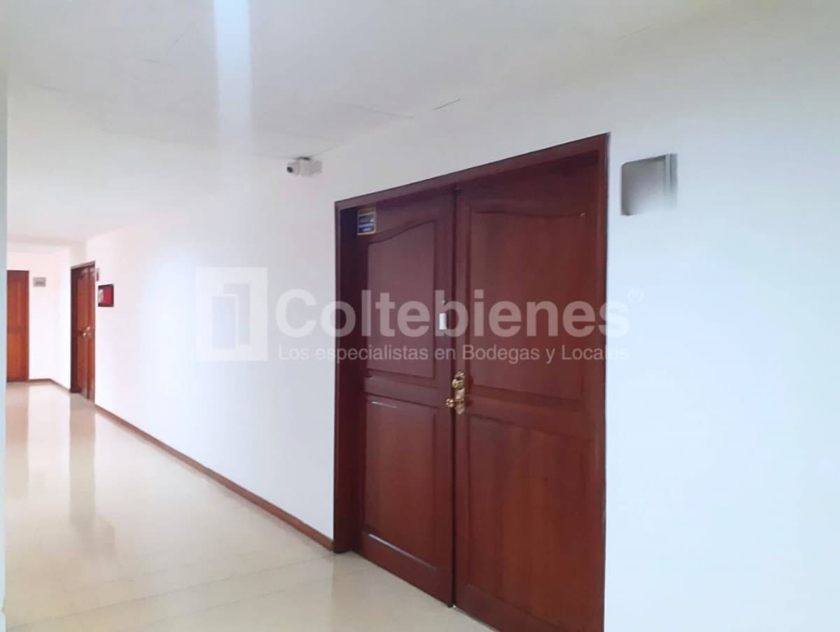 Oficina en arriendo – Aguacatala, Medellín foto 4