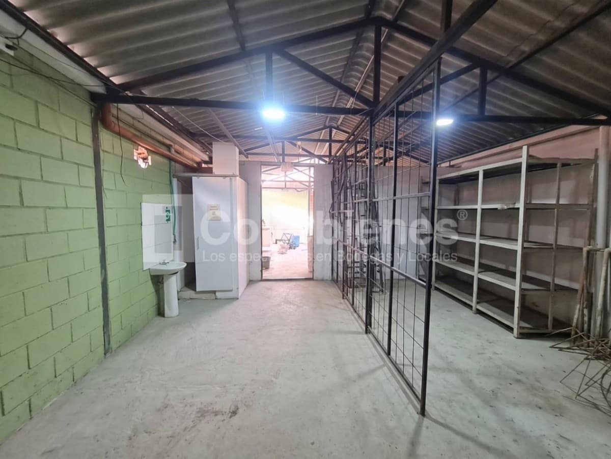 Bodega en arriendo – Barrio Cristobal, Medellín foto 4