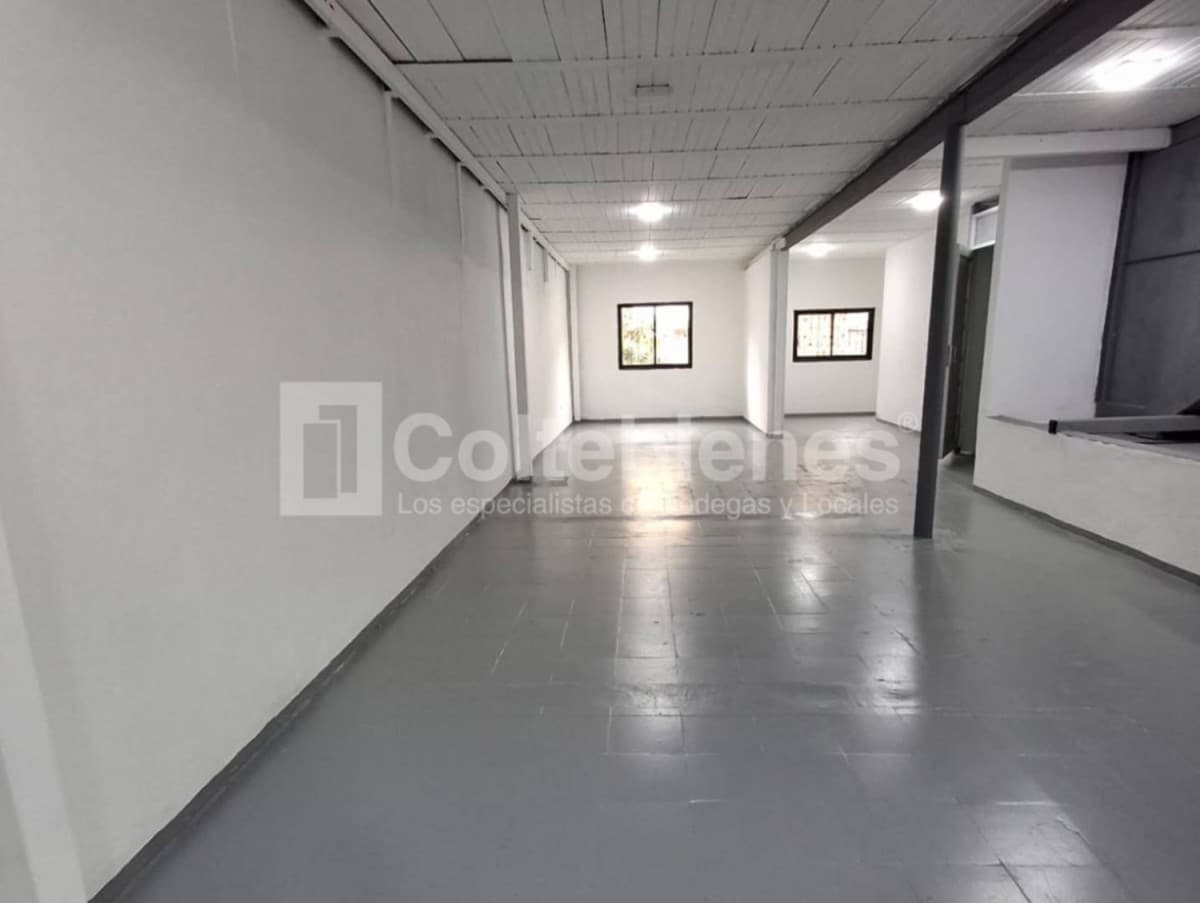 Bodega en venta - Cristo Rey, Medellín foto 3