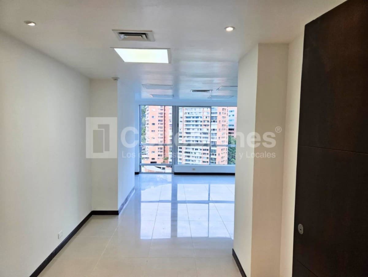 Oficina en arriendo – Poblado, Medellín