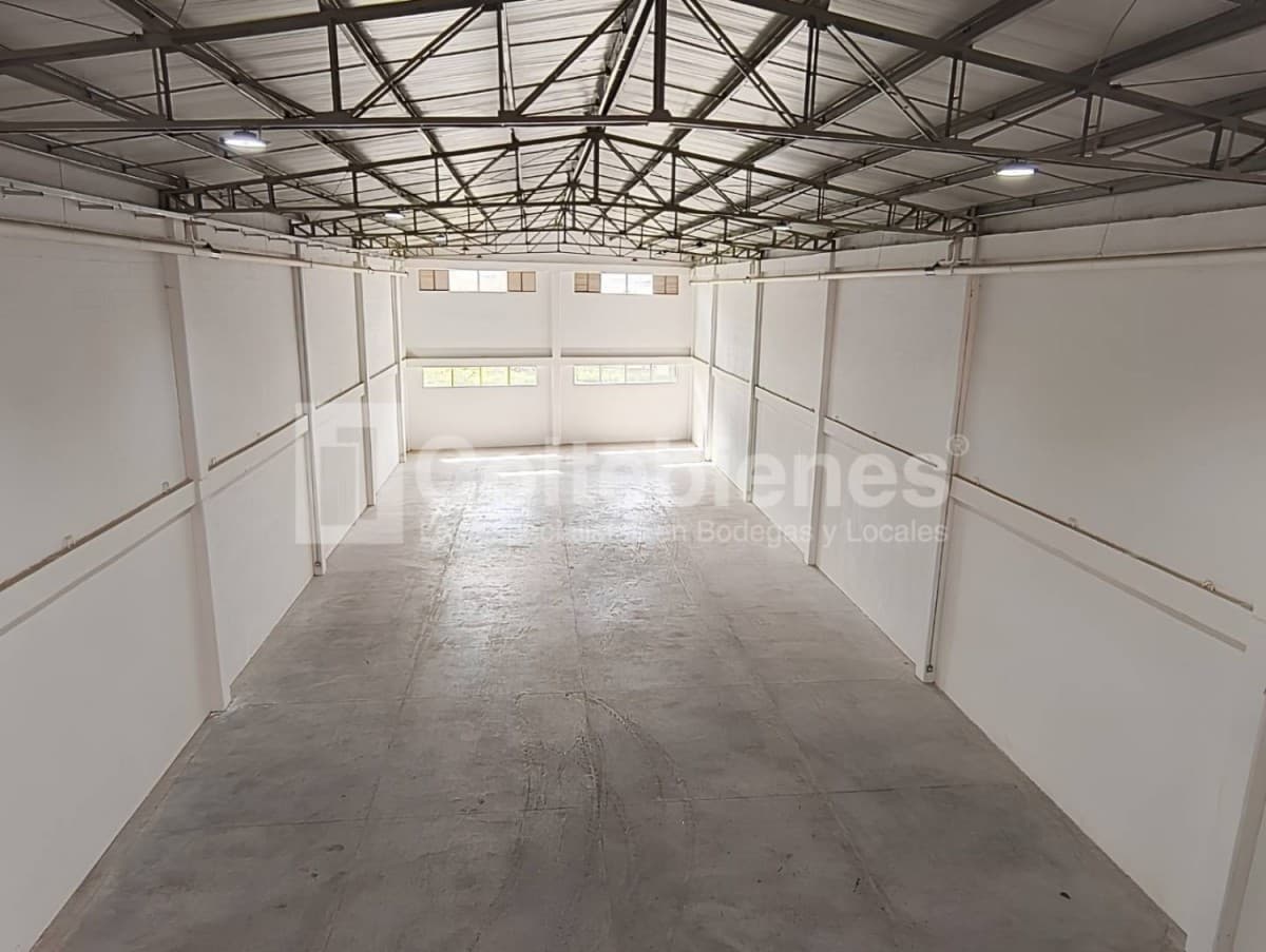 Bodega en arriendo – La Estrella
