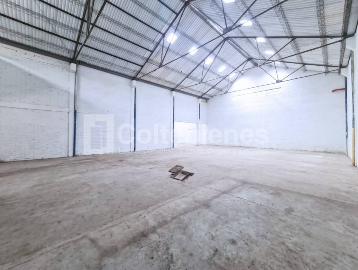 Bodega en arriendo – Guayabal, Medellín