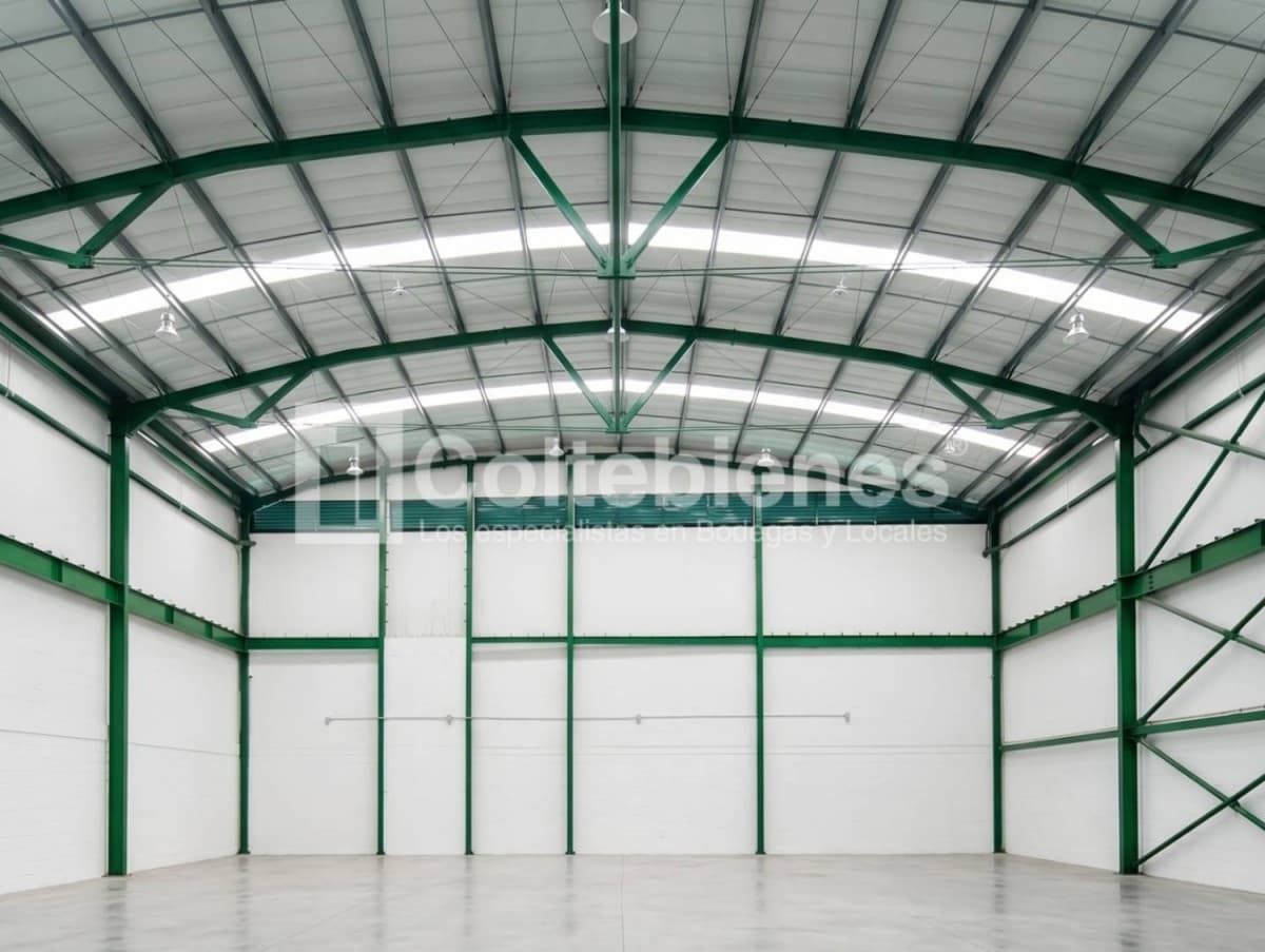 Bodega en arriendo – Copacabana