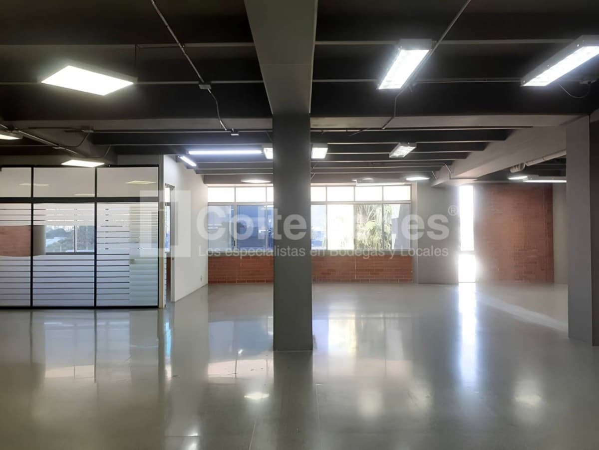 Local en arriendo – Guayabal, Medellín foto 5