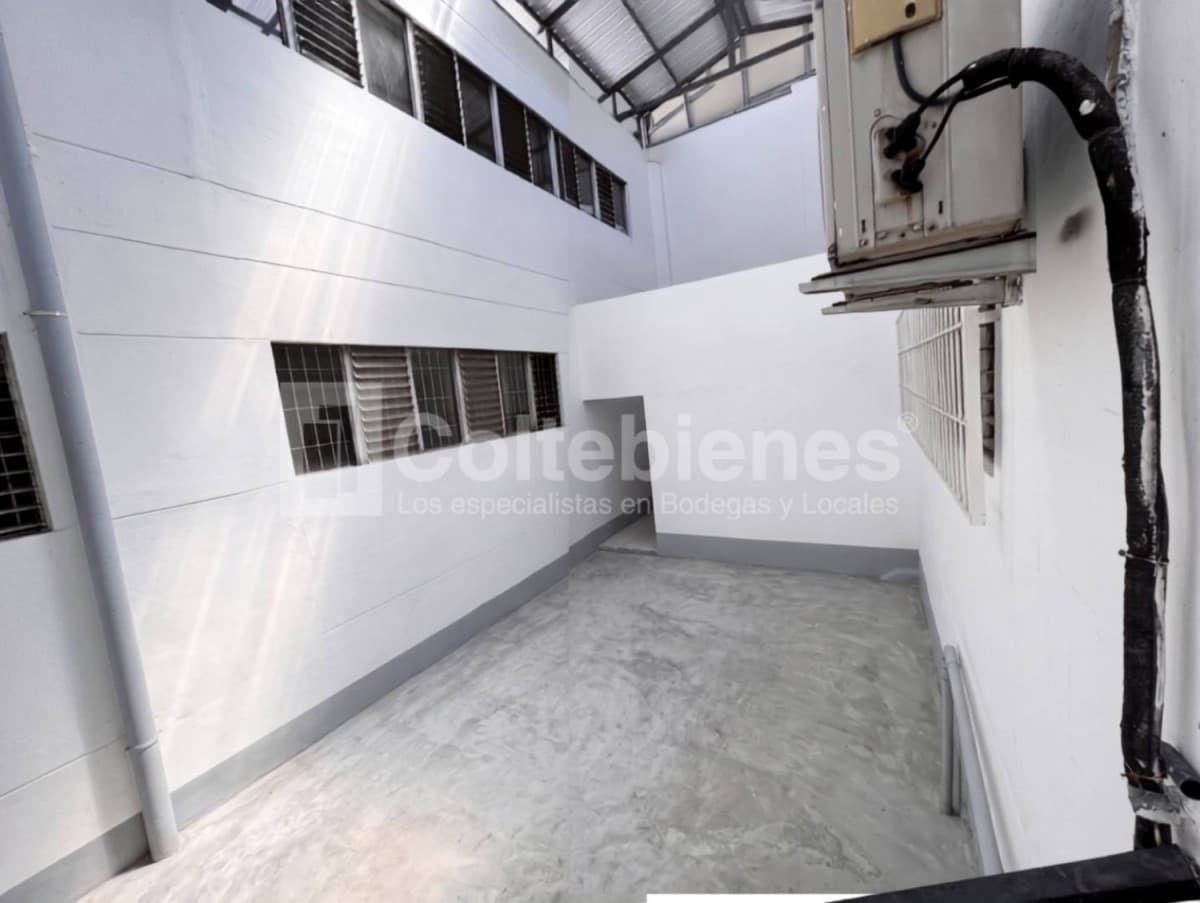 Local en arriendo – Perpetuo Socorro, Medellín foto 5