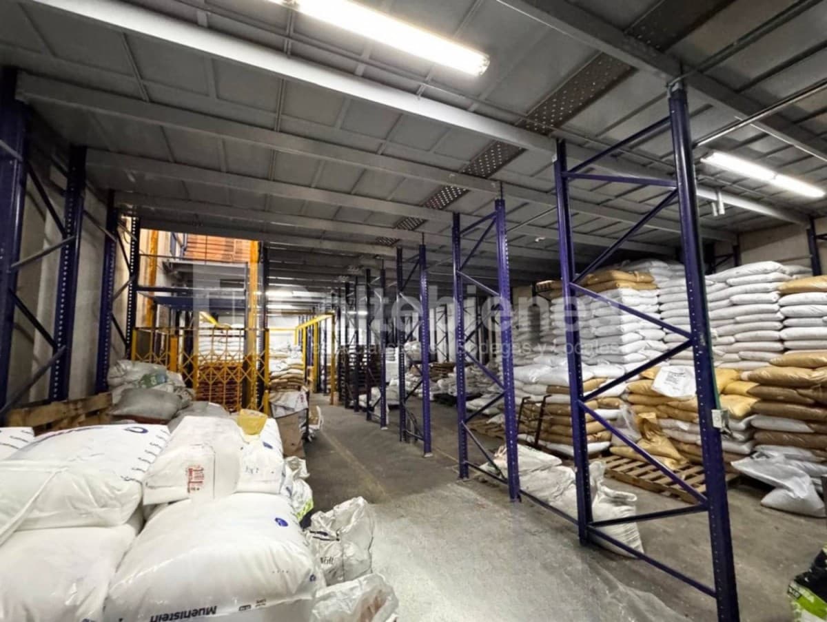Bodega en arriendo – La Estrella foto 3