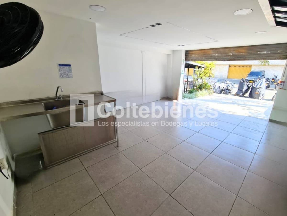 Local en arriendo – Barrio Colombia, Medellín foto 4