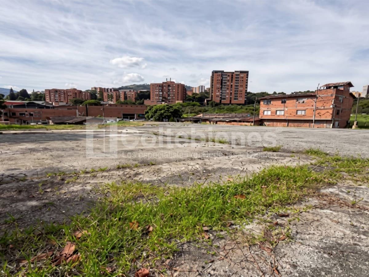 Lote en arriendo – Las Casitas, Envigado