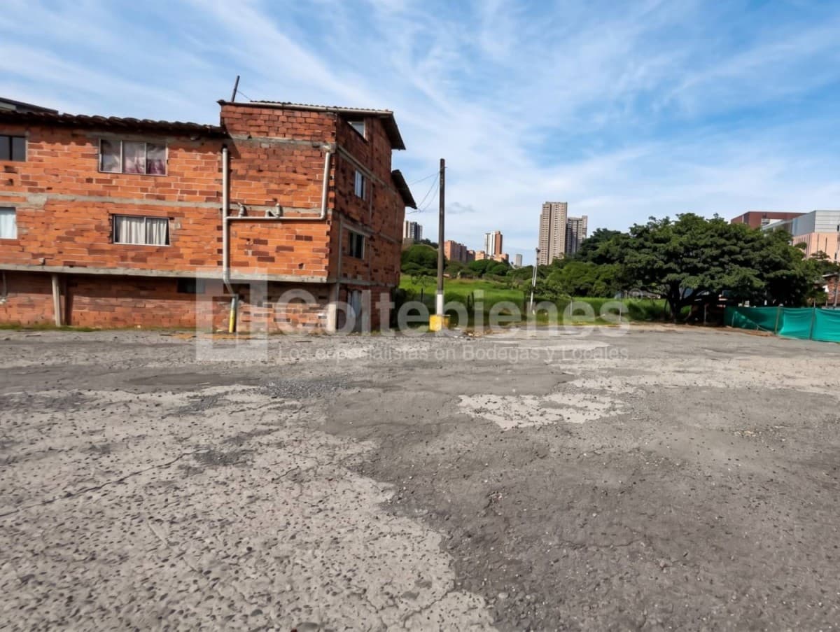 Lote en arriendo – Las Casitas, Envigado foto 2
